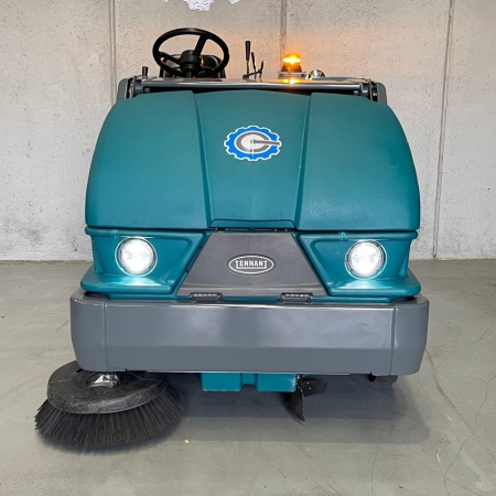 S20 Ride-On Sweeper Front