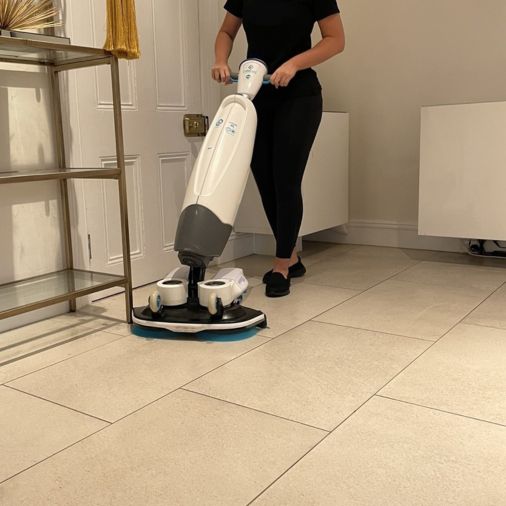 i-mop XL Scrubber Hire Beauty Salon