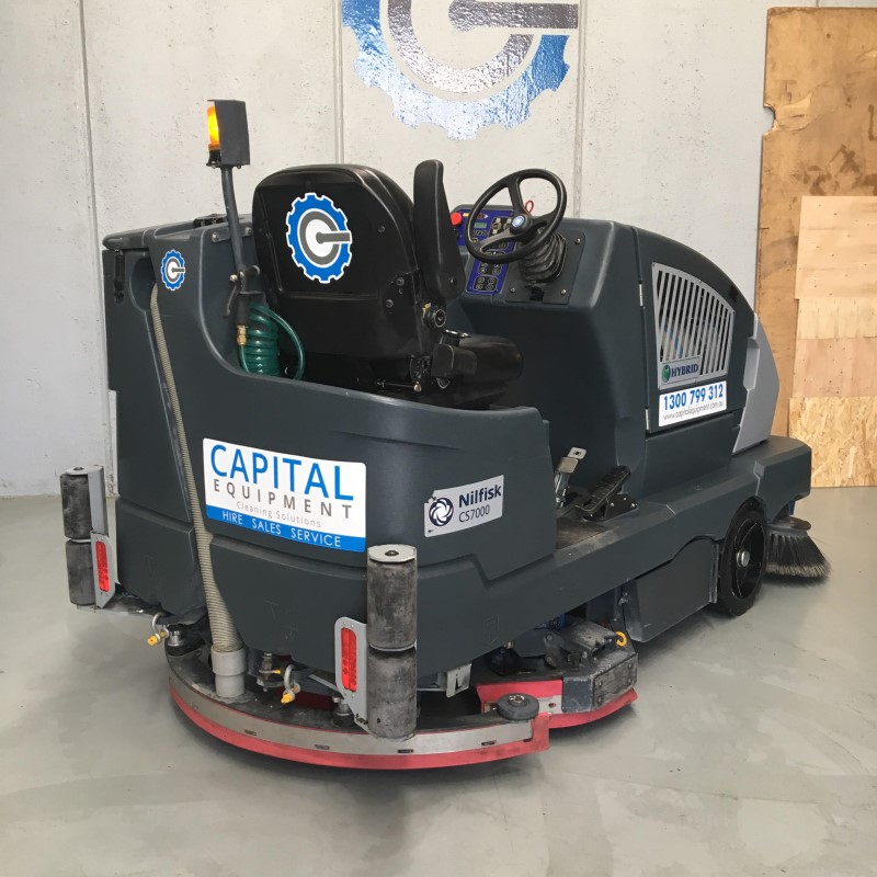 Second Hand Nilfisk CS7000 Industrial Combination Sweeper/Scrubber-Dryer